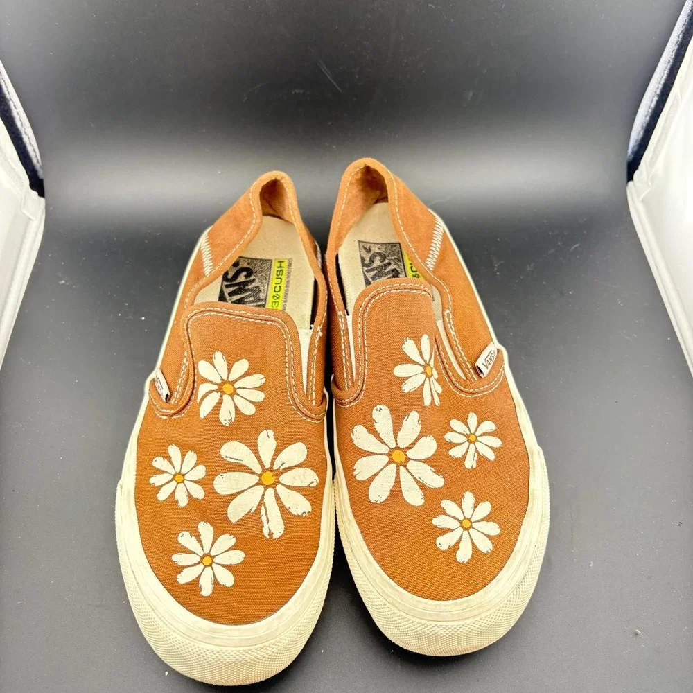 Vans Brown Slip-On Sneakers with White Daisy Print - Picture 3 of 10